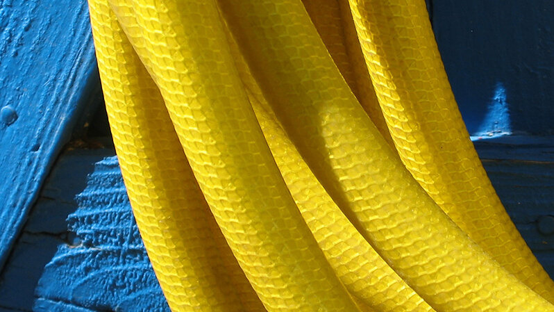 Gelber Wasserschlauch